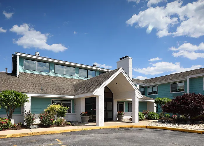 Pet Friendly hotel: Hotel Wave At Rehoboth Beach
